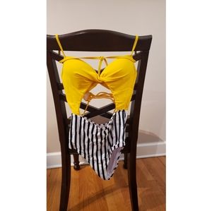 Cupshe halter swimsuit